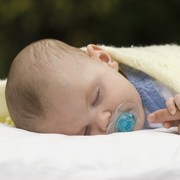 babies need to get enough sleep with naps