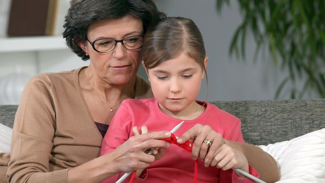 healthy aging benefits from volunteering and serving