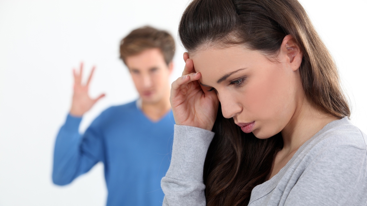 Is Your Relationship Abusive? 8 Warning Signs