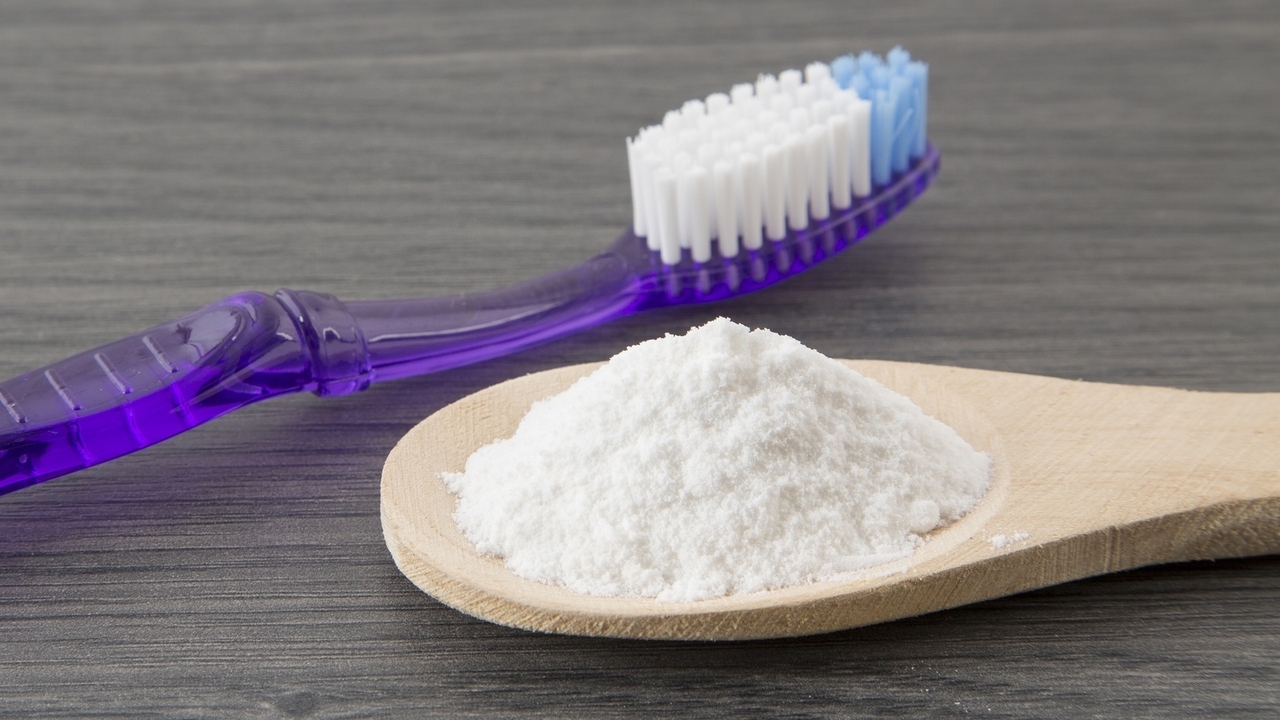 brush teeth with baking soda