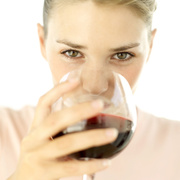 resveratrol-in-red-wine-has-health-benefits 