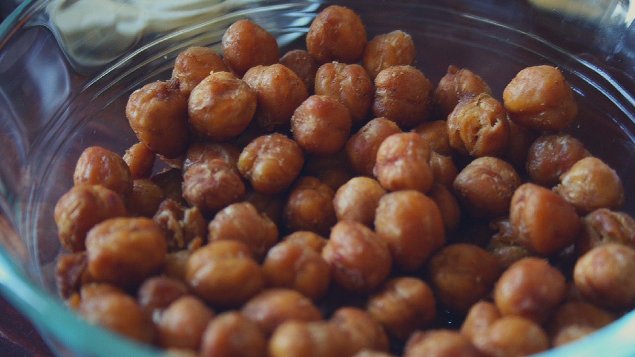 crunchy roasted chickpeas