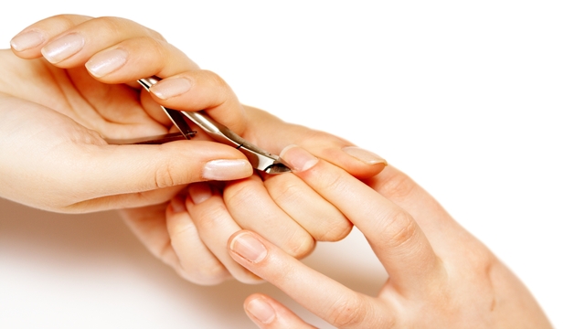 Does nail polish slow the growth of nails? What about garlic in nail polish?