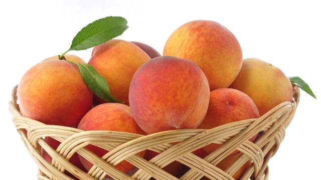 Listeria Risk Leads to Fruit Recall by Wawona Packing Company
