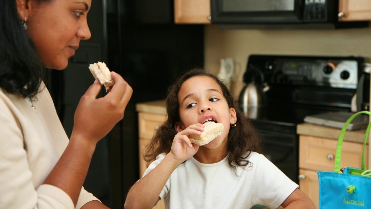 Giving Peanuts to Young Children May Avoid Allergies, Study Shows 