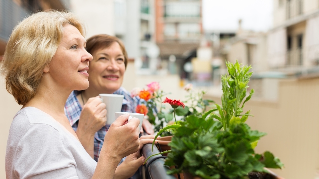 4 Ways to Stay Positive While Caregiving