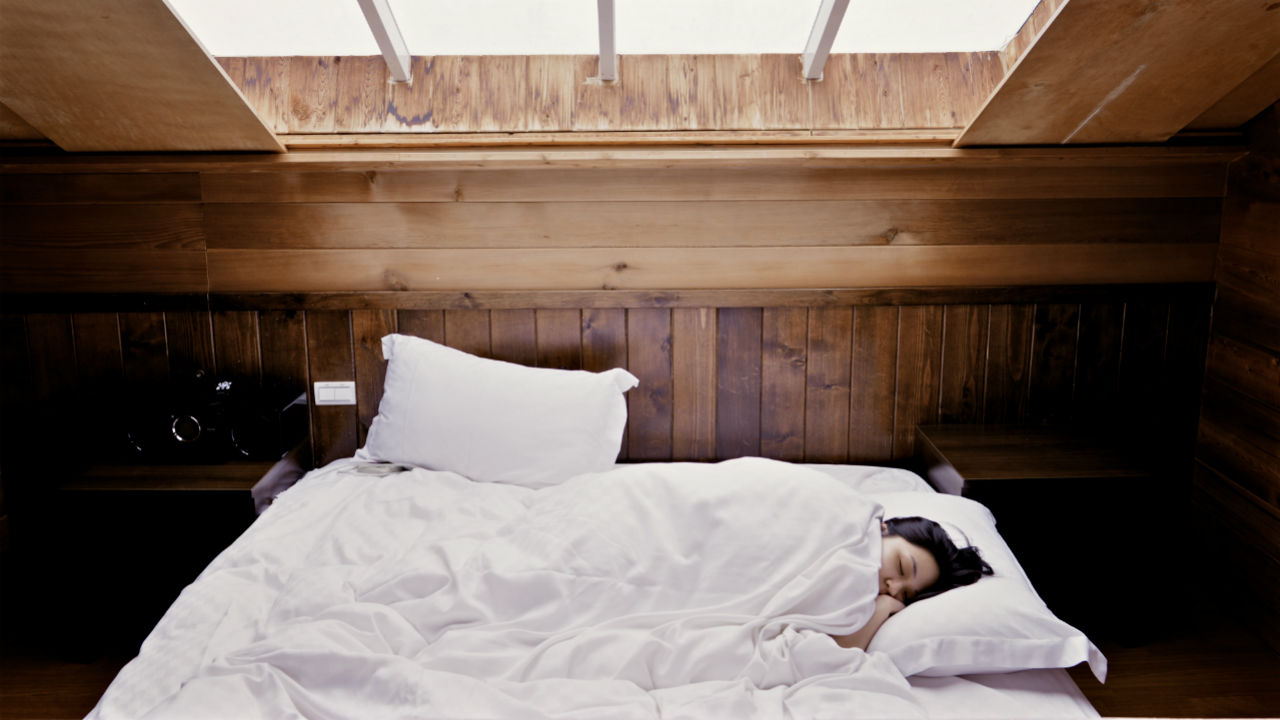 Best Sleep Positions for Sciatica Pain